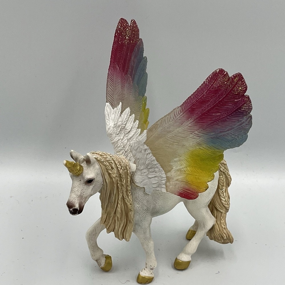 Schleich Winged Rainbow Unicorn Figurine Gold Mane Tail Collector Piece 5.5" - Picture 8 of 14